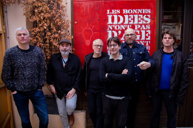 Photo sextet